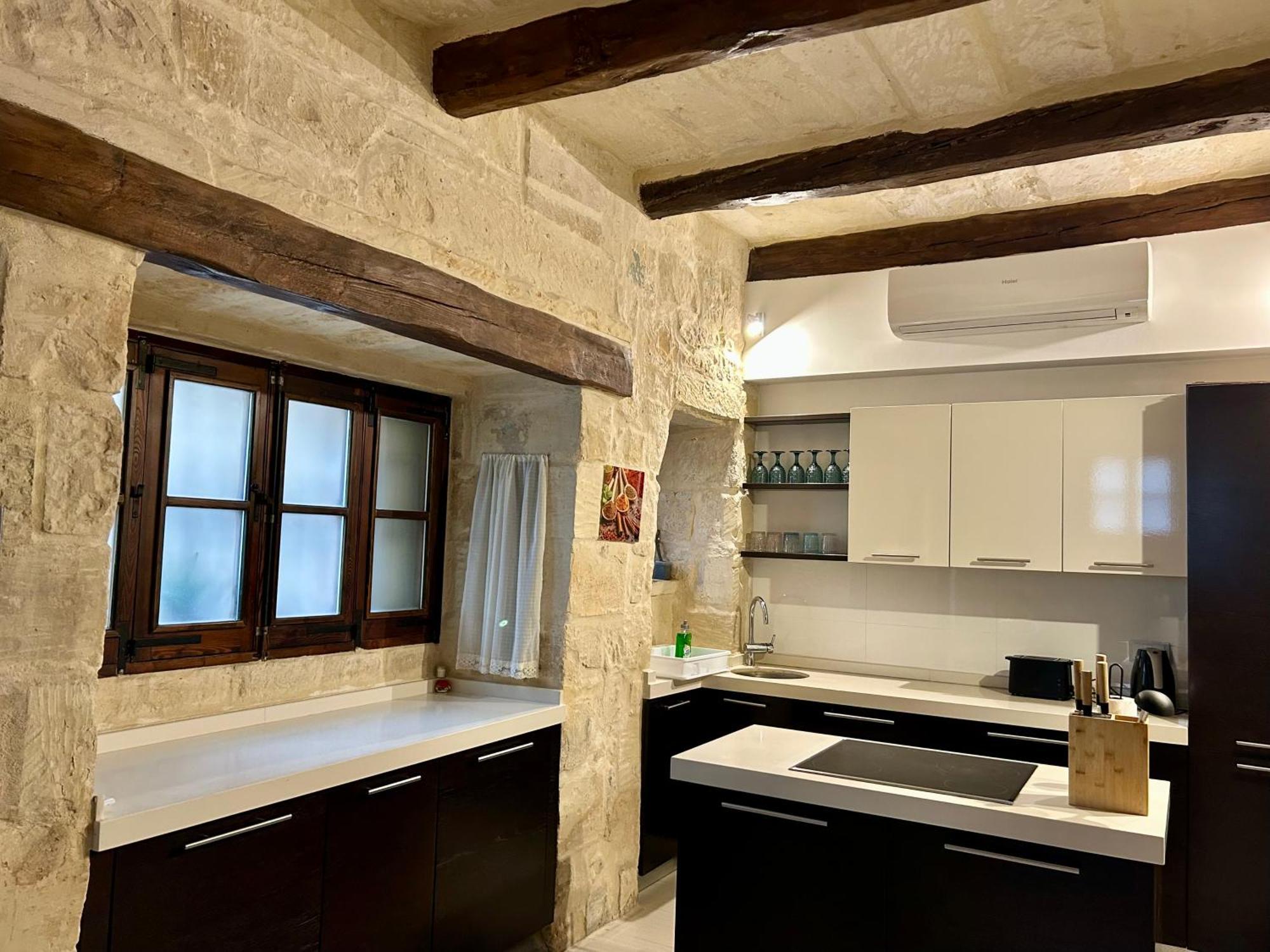 Traditional House Of Character With Terrace - Central, Cozy & Calm Apartment Birkirkara Luaran gambar